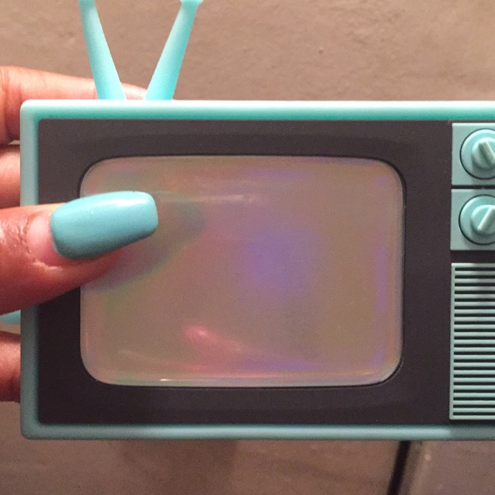 Vintage portable charger